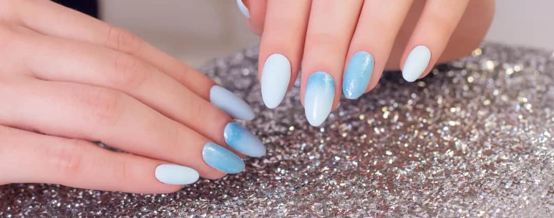 Jak używać pyłku do hybryd: Krok po kroku do efektownego manicure